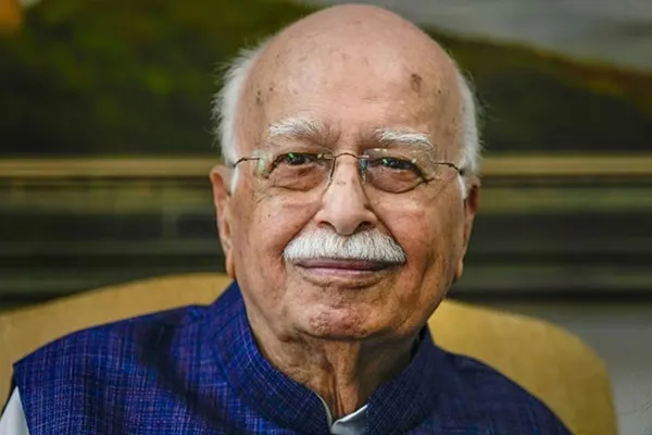 लालकृष्ण अडवाणी आयसीयूमध्ये दाखल LK Advani admitted to ICU