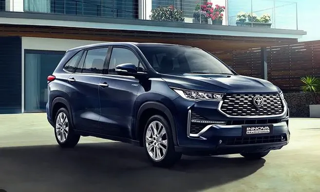 Record sales of 1 lakh Innova Hycross