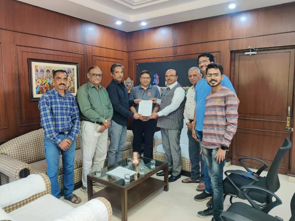 प्राध्यापकांना बुद्धिबळचे प्रशिक्षण देण्यासाठी प्रयत्नशील Efforts are being made to provide chess training to professors