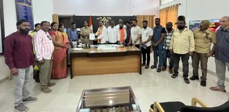 Immediately close illegal businesses in the district