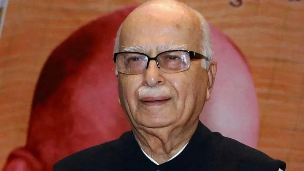 LK Advani discharged from Apollo