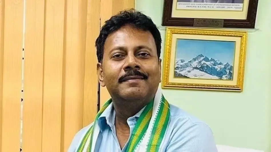 Sandeep Ghosna bails in RG tax case