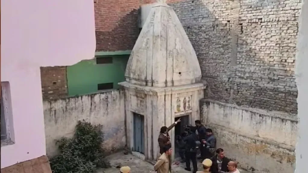 Temple found in Muslim-majority area of ​​Sambhal