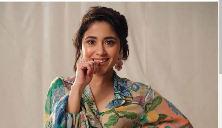 महिलाकेंद्रीत कहाण्यांना पाठिंबा द्या Support women-centered stories