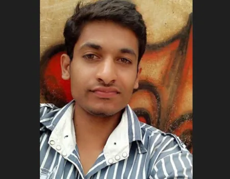 फुलेवाडीच्या पोरांनी घेतली अभिजीतची जबाबदारी The boys of Phulewadi took responsibility for Abhijeet.