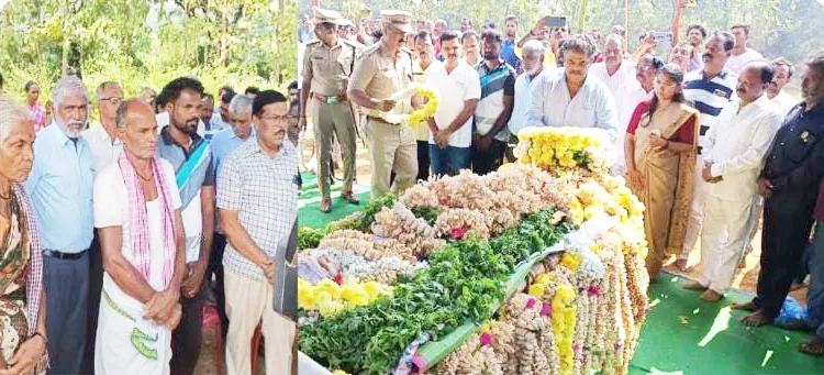 Padma Shri awardee Tulsi Gowda cremated with state honours