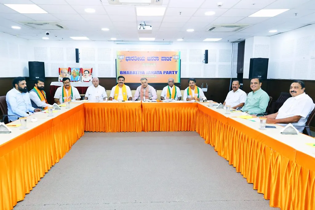 Take action against Yatnal!