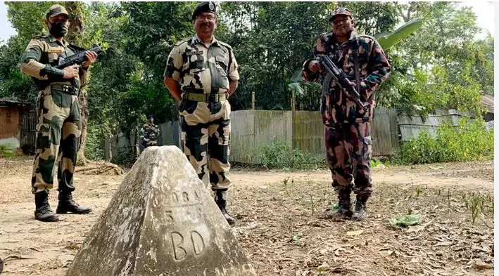 Bangladeshi soldiers intervene on Assam border