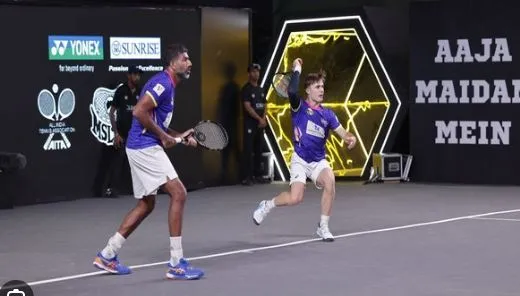 गुजरात पँथर्स शेवटच्या चार संघात