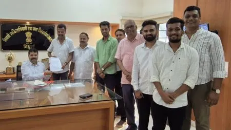 सिंधुदुर्गाला होणारा पेट्रोल डिझेलचा पुरवठा गोवा ऑइल डेपोतून करावा