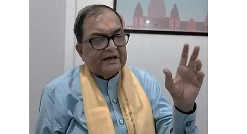 Acharya Kishore Kunal passes away due to heart disease