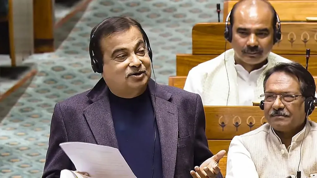 Nitin Gadkari worried about increasing road accidents