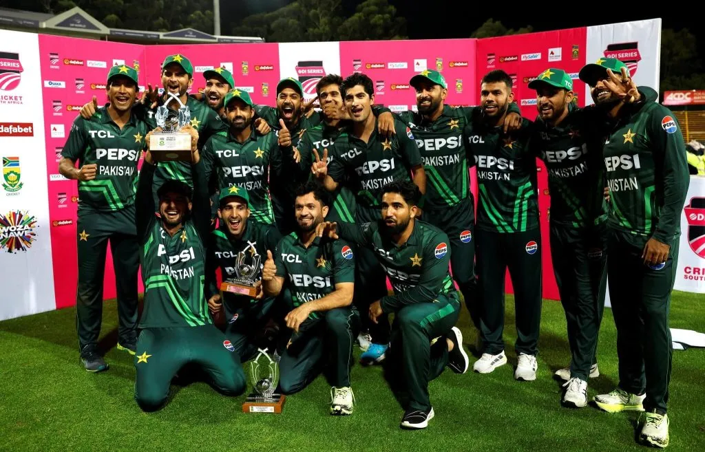 Pakistan clean sweeps Africa