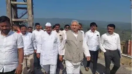 काळम्मावाडी धरणाची खासदार श्रीमंत शाहू महाराजांनी केली पाहणी MP Shrimant Shahu Maharaj inspected the Kalammawadi Dam