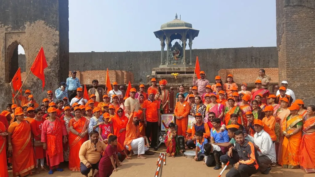 रायगडवर जय जिजाऊ, जय शिवरायचा जयघोष Chants of Jai Jijau, Jai Shivaraji on Raigad