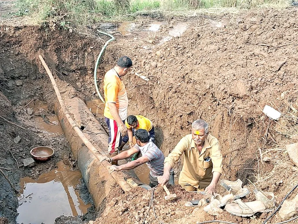 Balinga-Chambukhadi main pipeline bursts