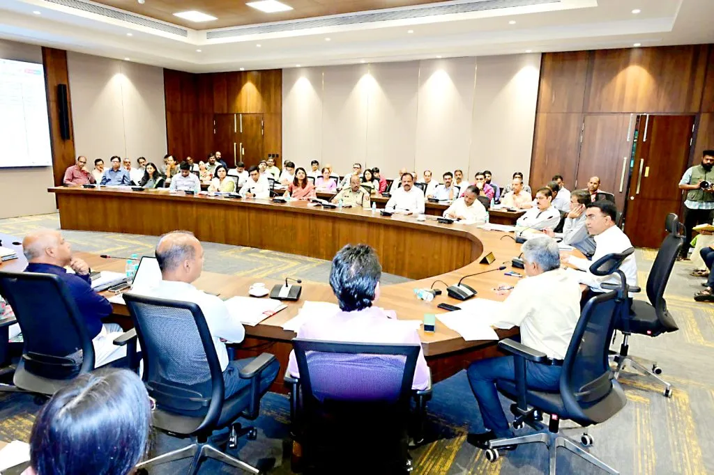 24 government accounts 'stingy'!