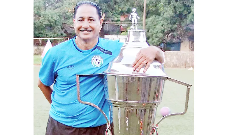 आर्मांद कुलासोंना प्रतिष्ठेचा राष्ट्रीय ‘द्रोणाचार्य’ पुरस्कार Armand Kulason receives prestigious national 'Dronacharya' award