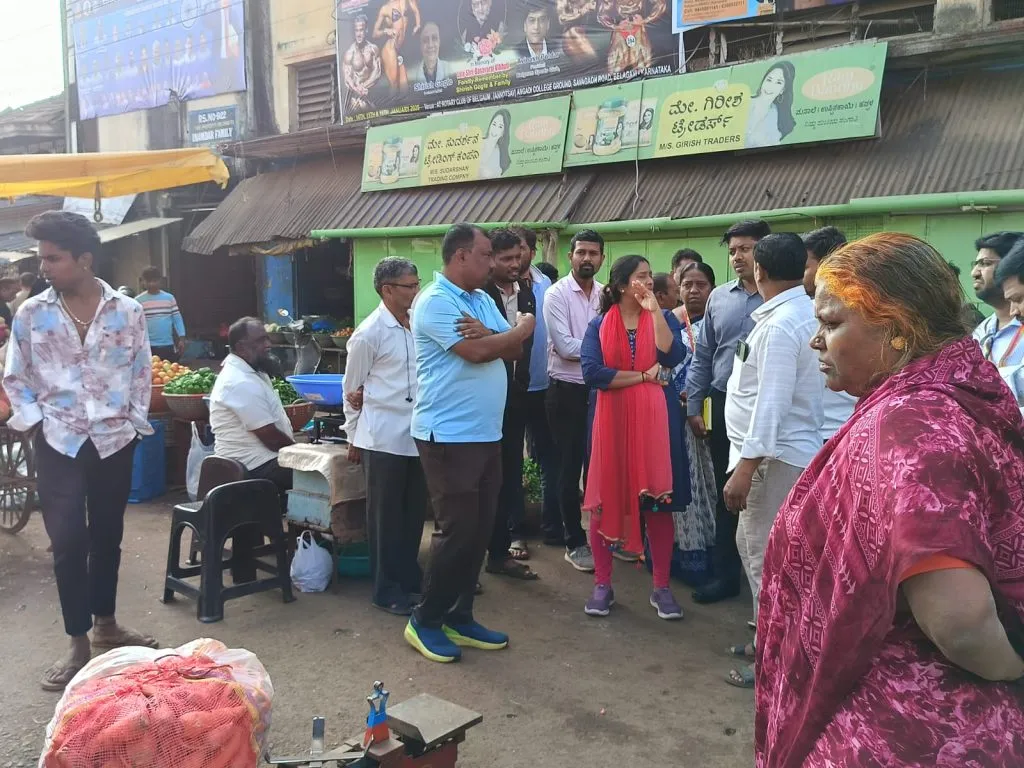 Provision of permanent vehicles for garbage collection in the market