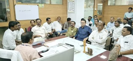 गडहिंग्लजच्या मुख्य रस्त्यावरील दिवे मंत्र्यांच्या आदेशानंतर उजळणार The lights on the main road of Gadhinglaj will be lit after the order of the minister