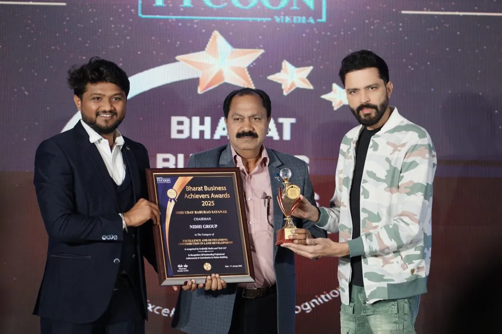 Uday Sainak receives Bharat Business Achievers Award