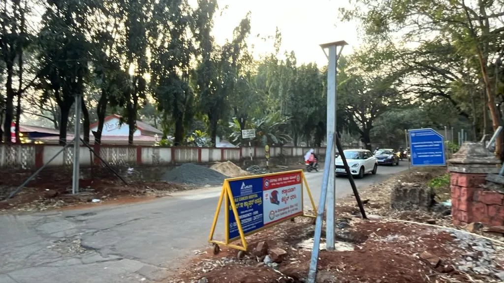 मिलिटरी महादेव मंदिर येथे पुन्हा उभारणार लोखंडी कमान Iron arch to be rebuilt at Military Mahadev Temple