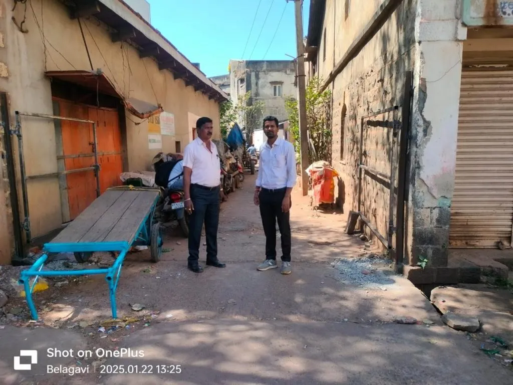 Municipal officials inspect Menasi Gali Bhangibola