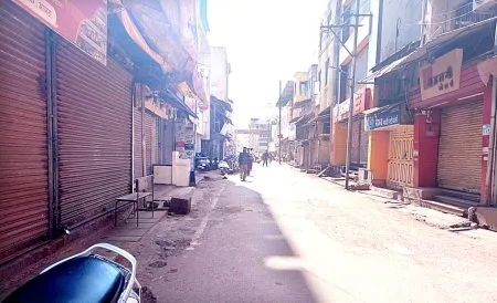 Spontaneous response to the Ajra band