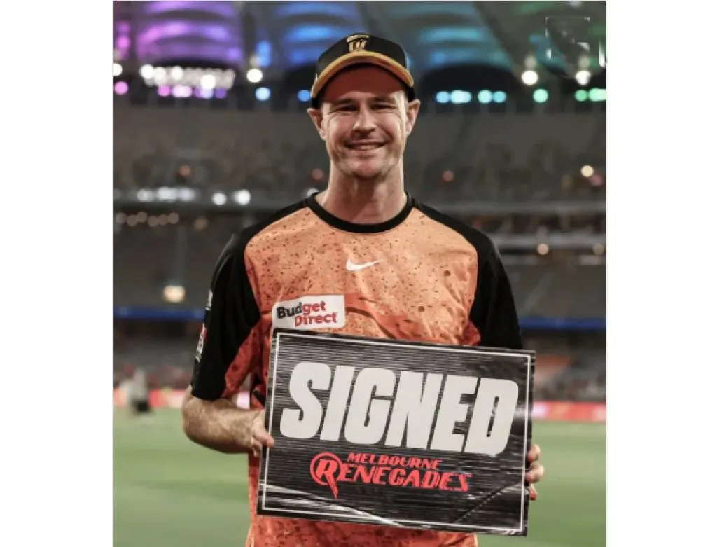 Behrendorff signs with Melbourne Renegades