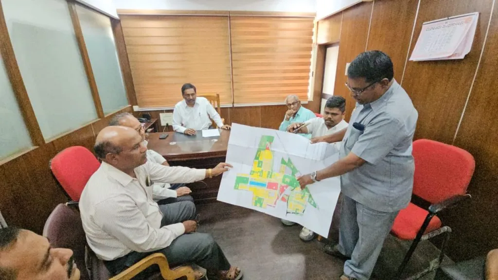 Return the land if the Kanbargi residential scheme is not completed.