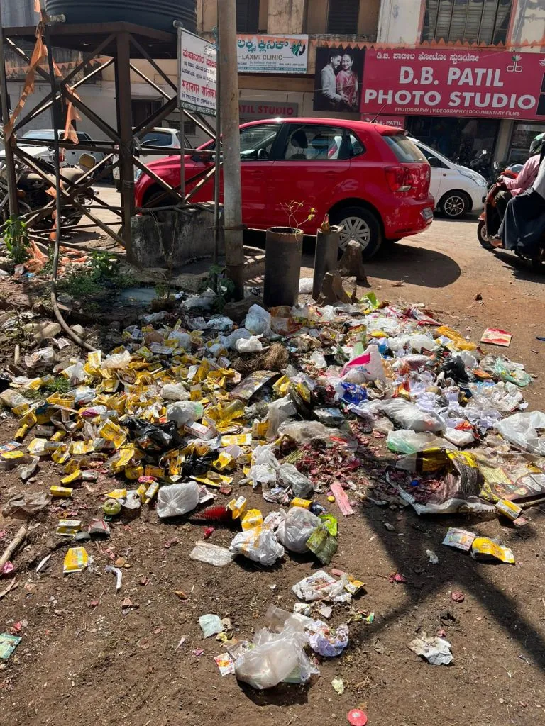 Neglect of garbage collection in Narvekar Street