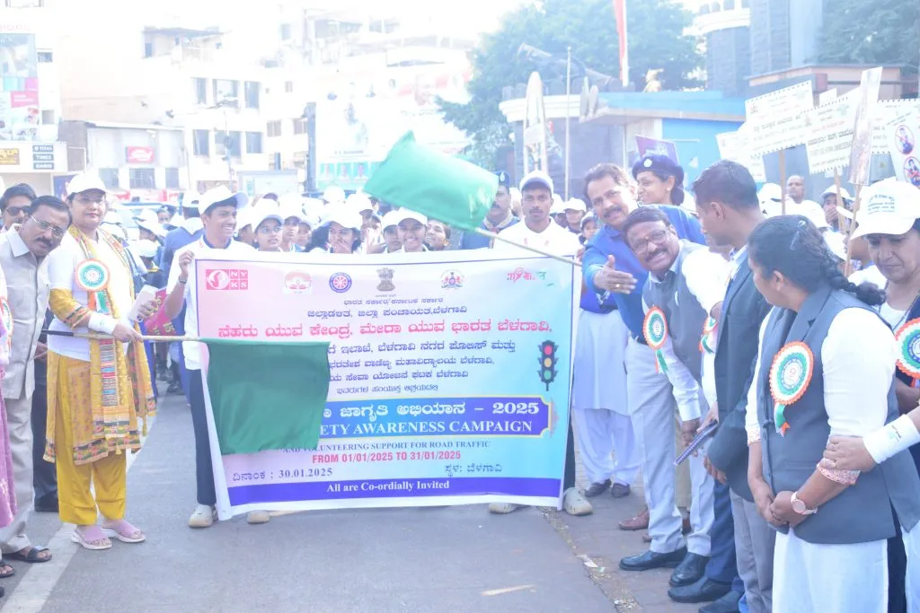 राष्ट्रीय रस्ते सुरक्षितता जागृती मासनिमित्त रॅली Rally on the occasion of National Road Safety Awareness Month