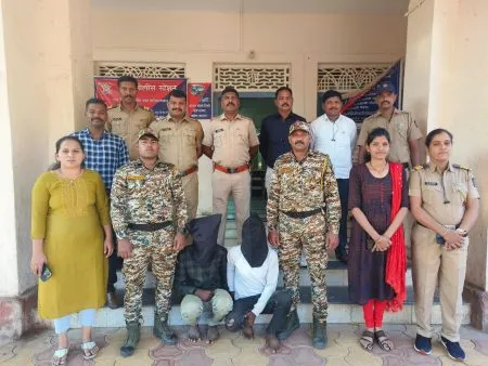 A young man from Aundh was murdered by throwing a stone at his head.