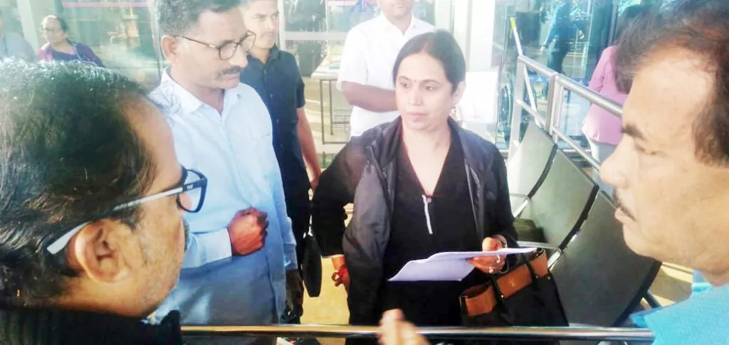 Pay compensation before widening of Nilji-Sambara airport road