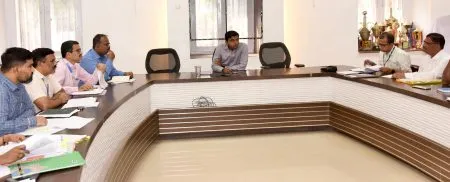 जलसंधारणाची कामे पावसाळयापूर्वी करा Do water conservation work before the monsoon.