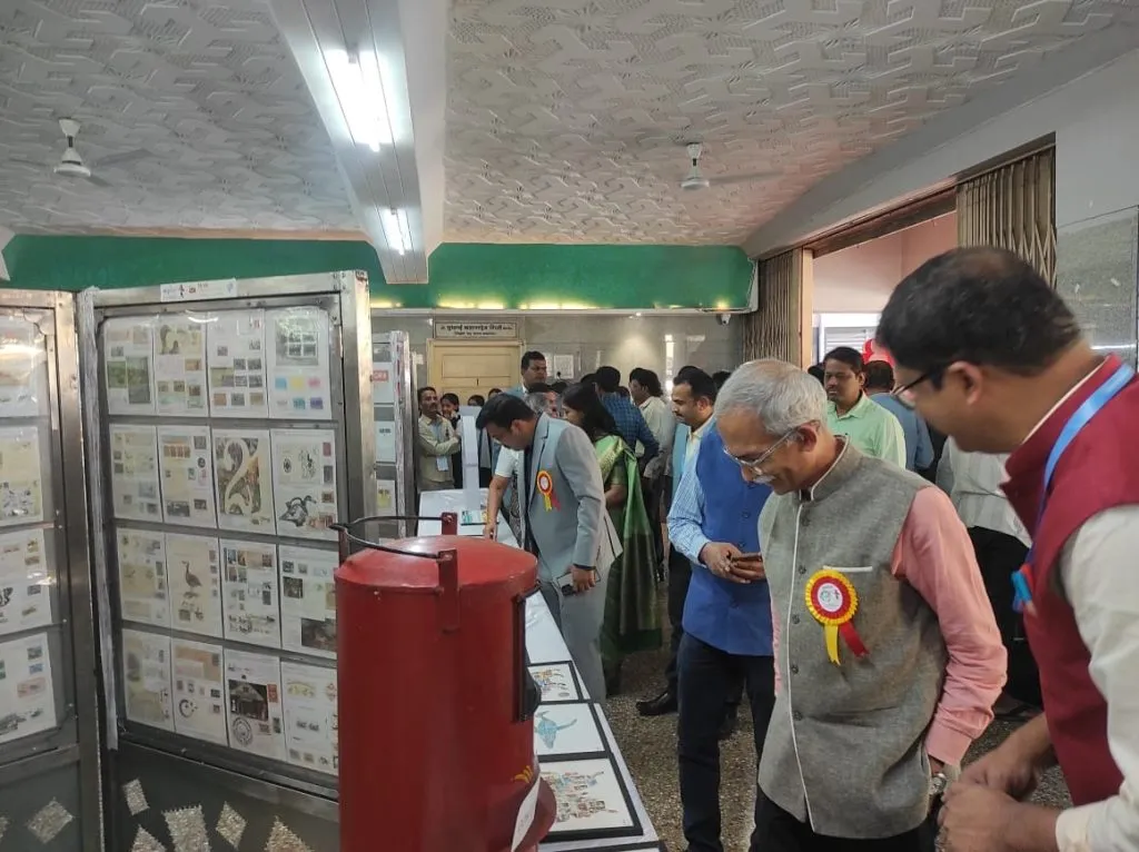 फिलॅटलीमधून इतिहासासोबत सामान्यज्ञानात भर Philately enhances general knowledge along with history