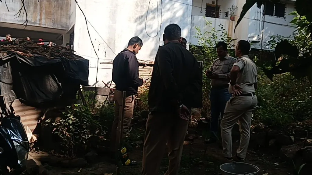 साताऱ्यात पुरातन विहिरीत आढळला मृतदेह Body found in ancient well in Satara