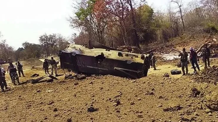 9 policemen martyred in Naxalite attack