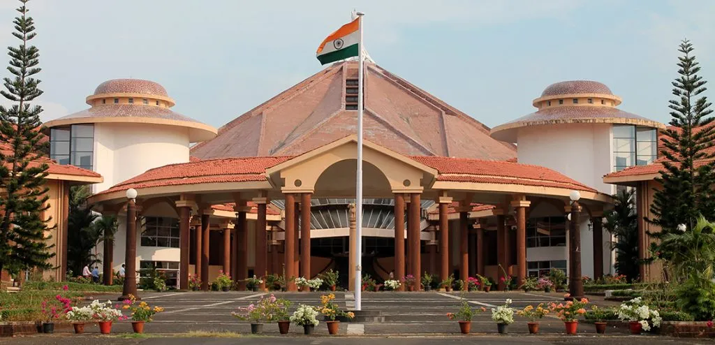 दोन बड्या नेत्यांना बसणार धक्का..! Special session of the Legislative Assembly today
