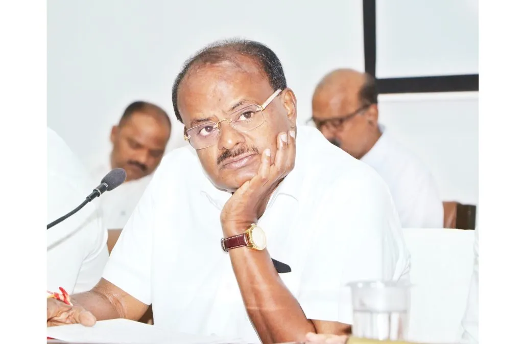 काँग्रेस सरकारमध्ये 60 टक्के कमिशन 60 percent commission in Congress government