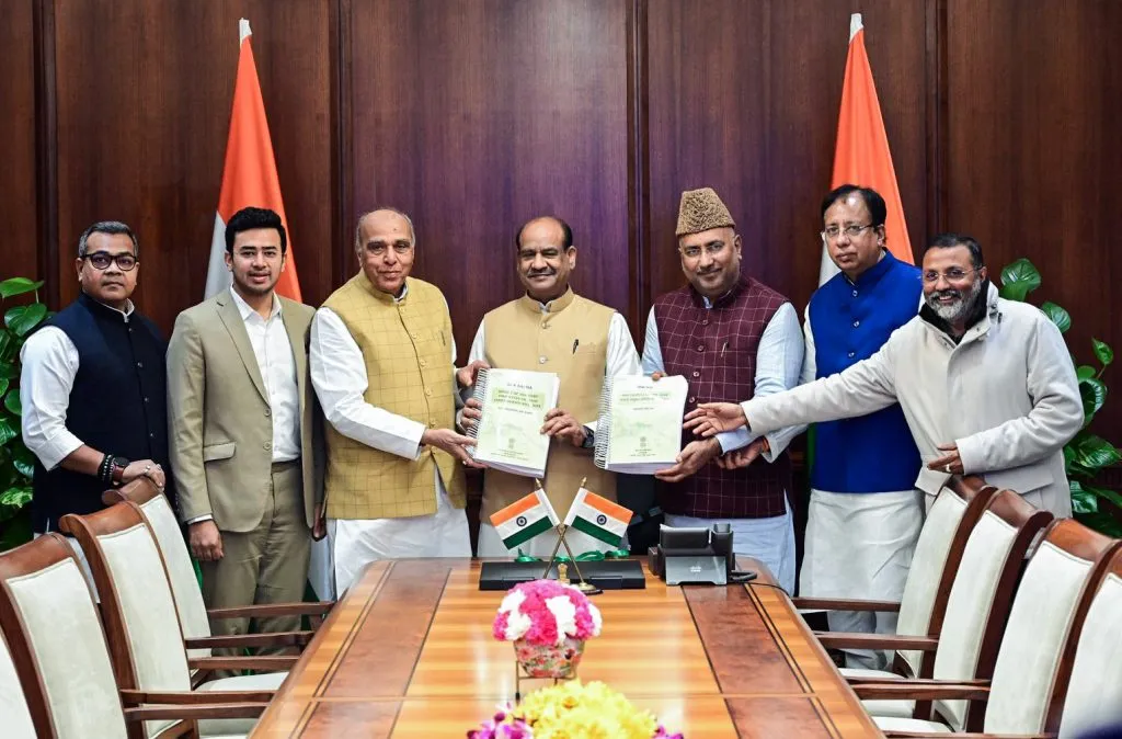 'Wakf' JPC report submitted to Lok Sabha Speaker