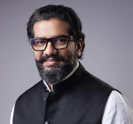 Only those who do wrong need protection.