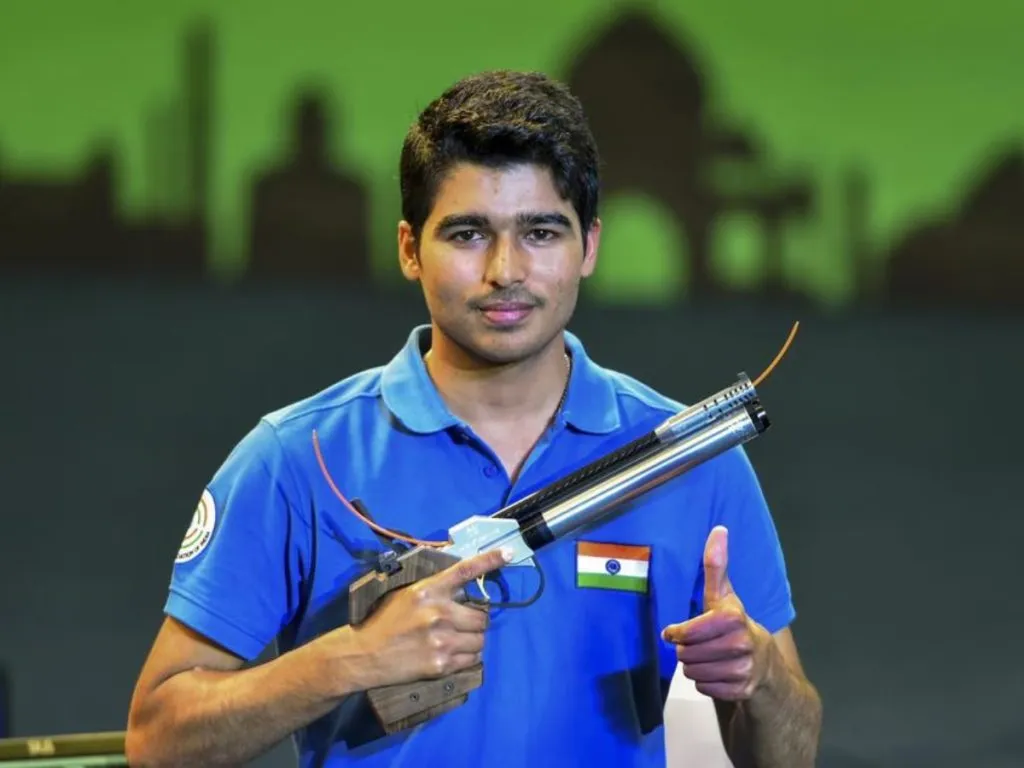 सौरभ चौधरीचा राष्ट्रीय विक्रम Saurabh Chaudhary's national record