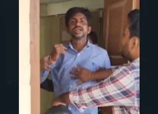 Engineer beats hunger striker with kicks and sticks at Dapoli Port Office