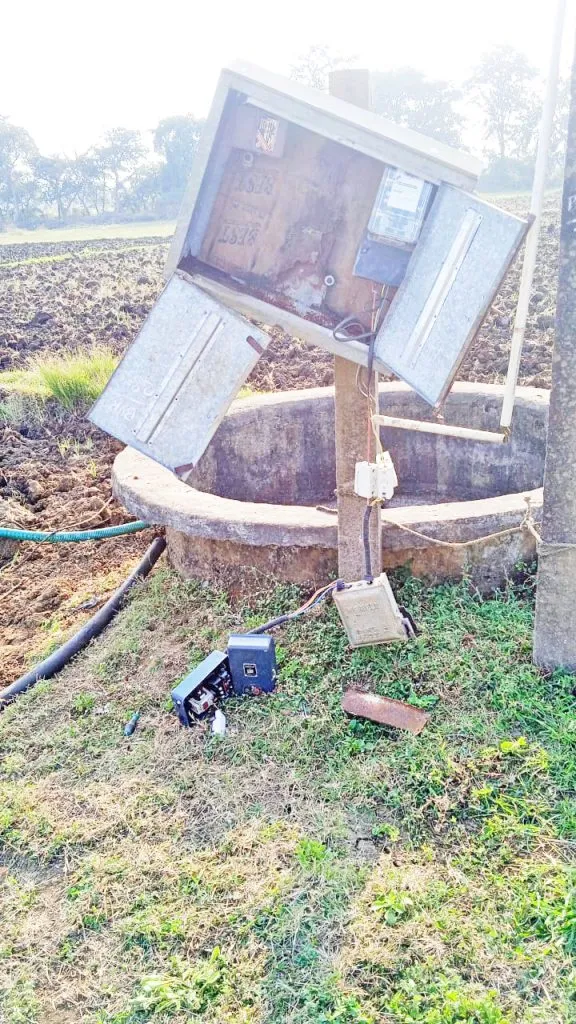 Theft of three pumpsets of cars in Mazgaon farm