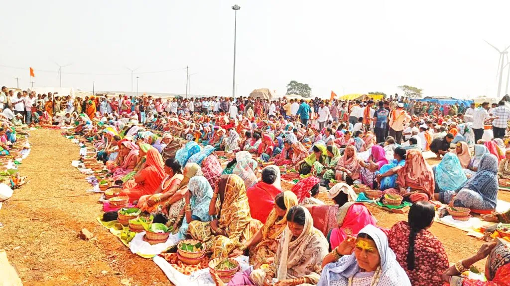 Devotees from Yellur perform a ritual on Saundatti hill