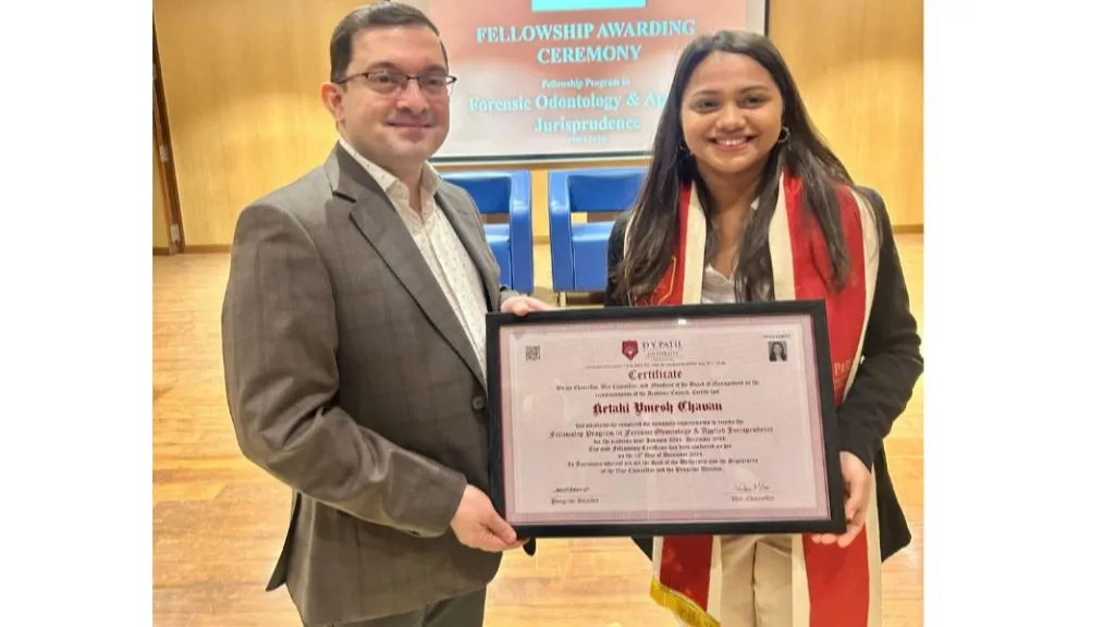 कुडाळच्या केतकी चव्हाण यांना डी. वाय. पाटील विद्यापीठाची फेलोशिप