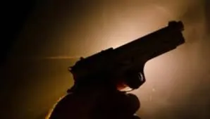 जमिनीच्या वादातून क्षेत्रमाहुलीत हवेत गोळीबार Firing in the air in the area due to land dispute