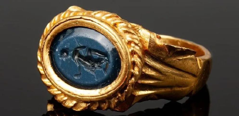 Ancient ring found in France