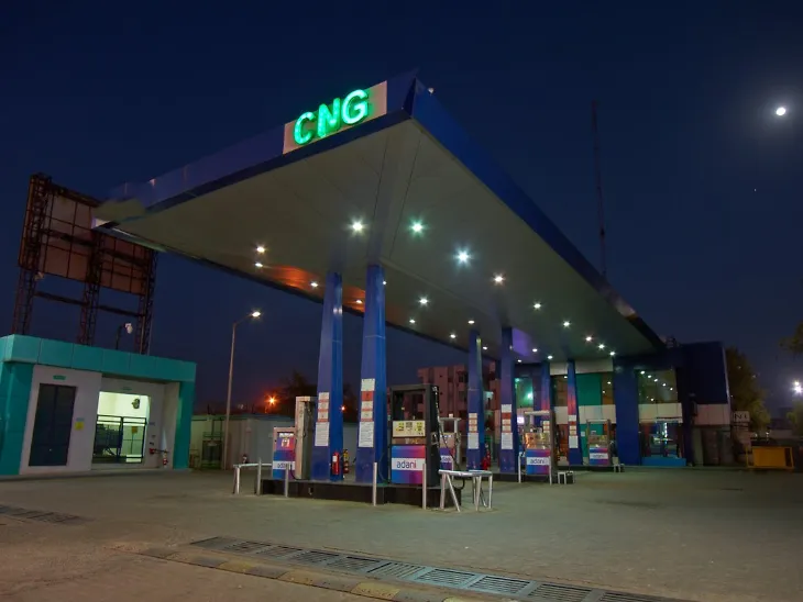 First CNG pump through pipeline launched in Kolhapur